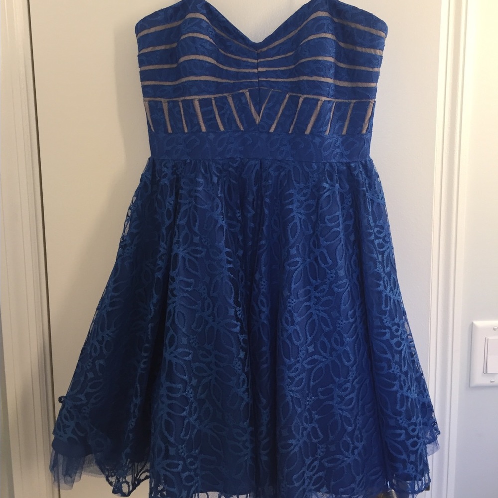 cache blue lace strapless dress